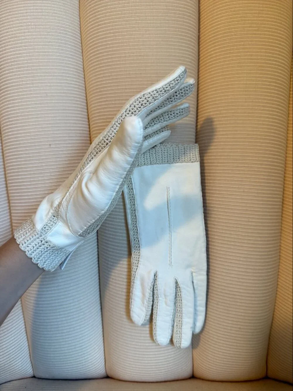 Made in Italy White Leather & Crochet Driving Gloves - Size 7